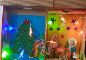 Szopka Bożonarodzeniowa ze świecącymi lampkami – gwiazdkami